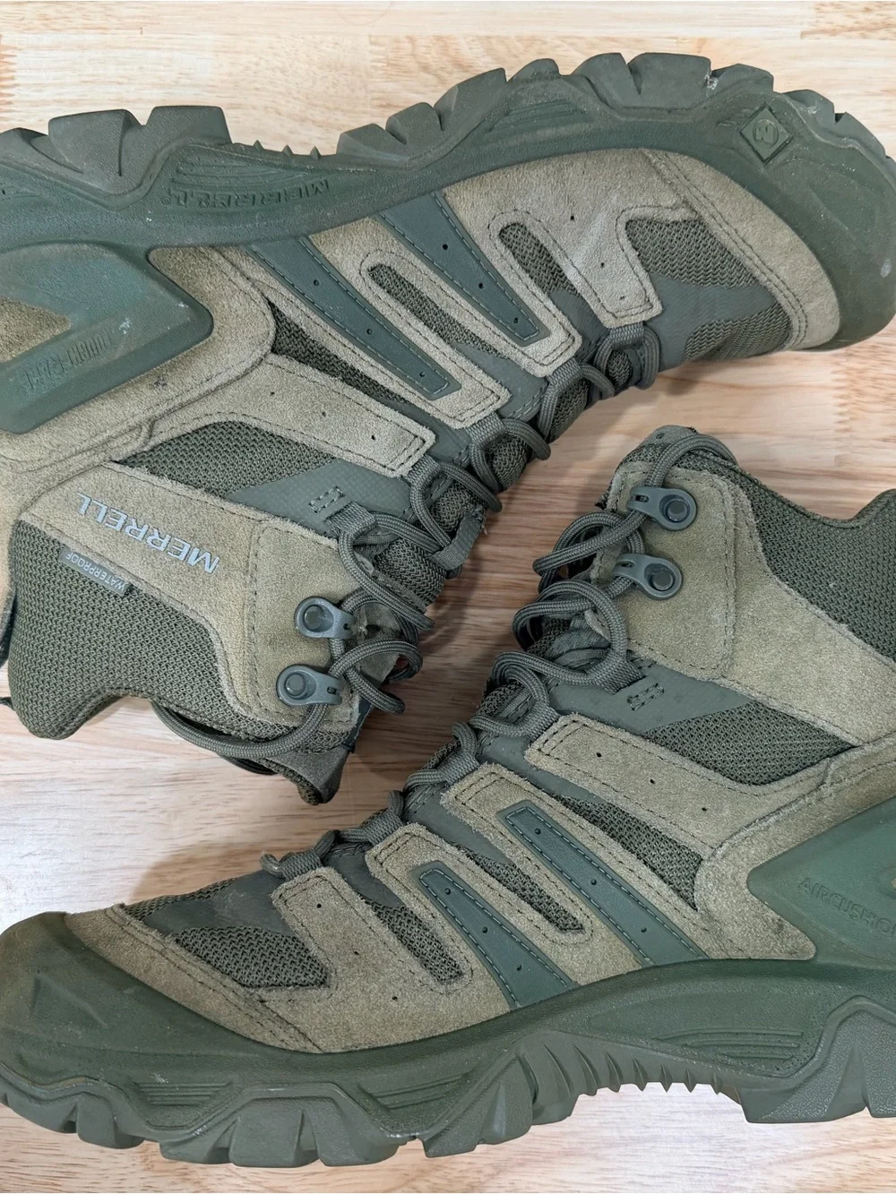 Merrell Men's Hiking Shoes in Olive and Tan